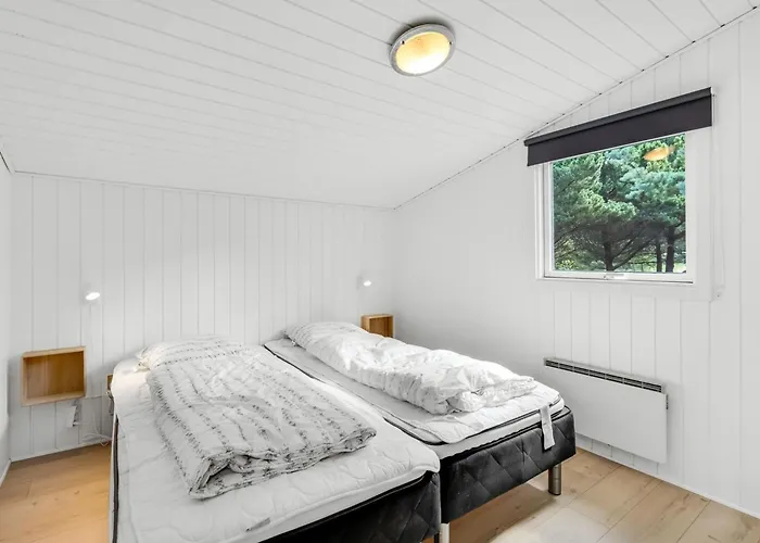 Ferienhaus Roald - 2-2km From The Sea By Interhome