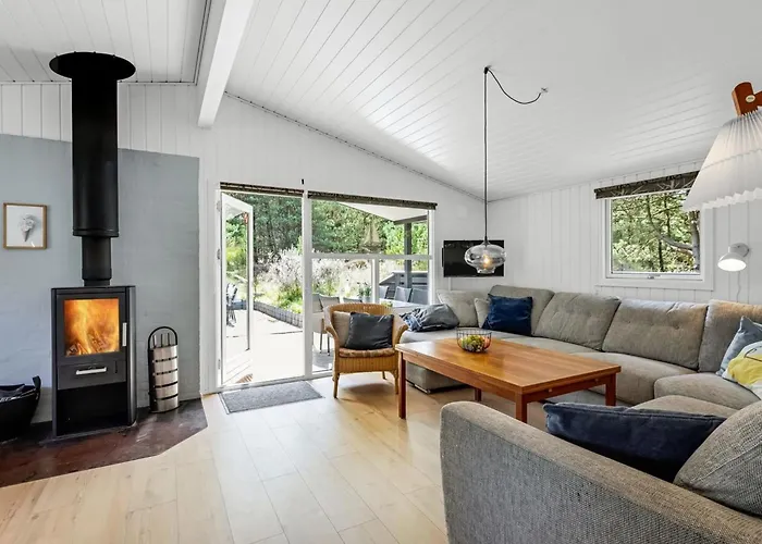 Ferienhaus Roald - 2-2km From The Sea By Interhome *